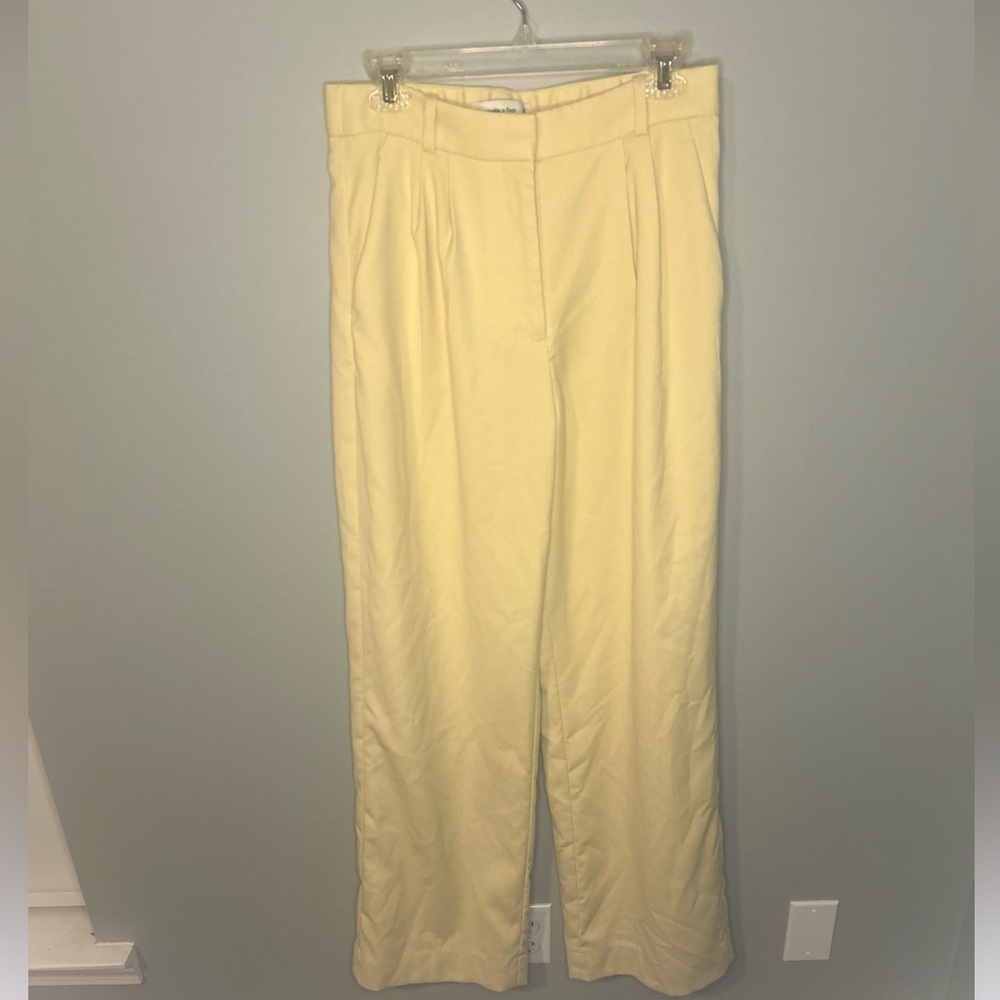Abercrombie & Fitch Sloane Tailored Wide Leg Pant - Yellow - Picture 2 of 4